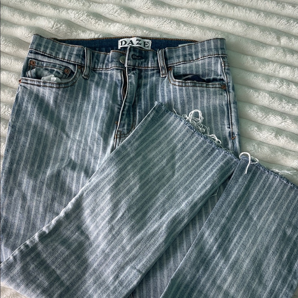DAZE Women's Straight-Leg Striped Light Blue Jeans